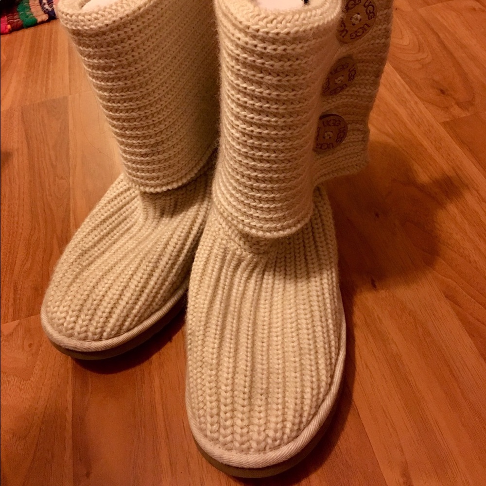 Ugg knit boots